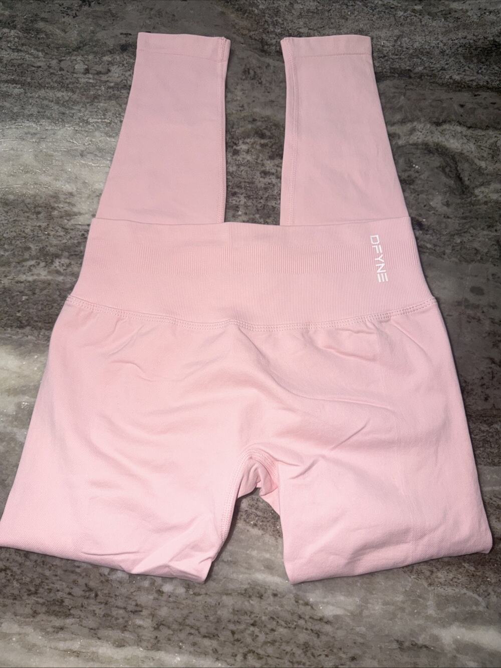 NWOT DFYNE Womens Impact High Stretch Leggings Small Pink Scrunch Butt (AQ34)